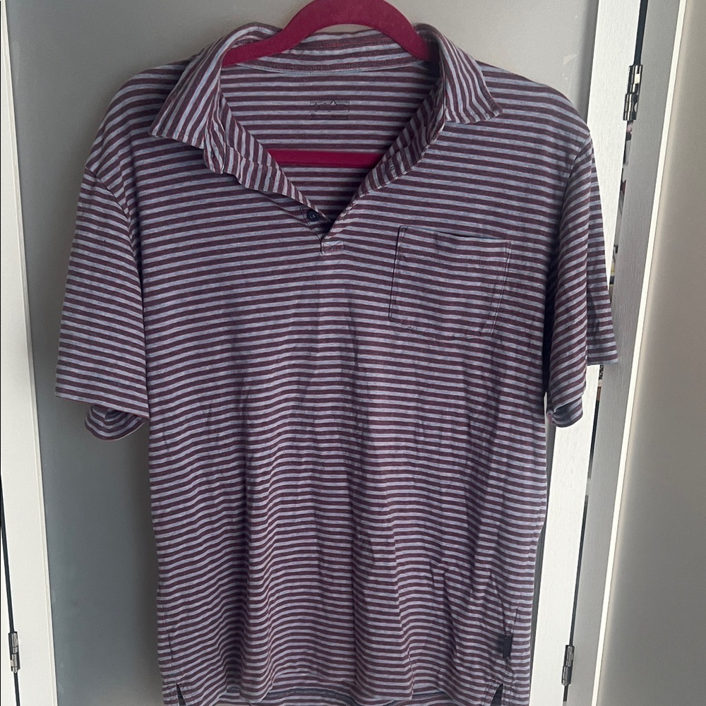 Men’s M Patagonia pocket stripped polo shirt blue red